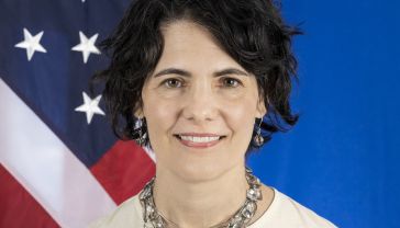  Ambassador Nina Hachigian